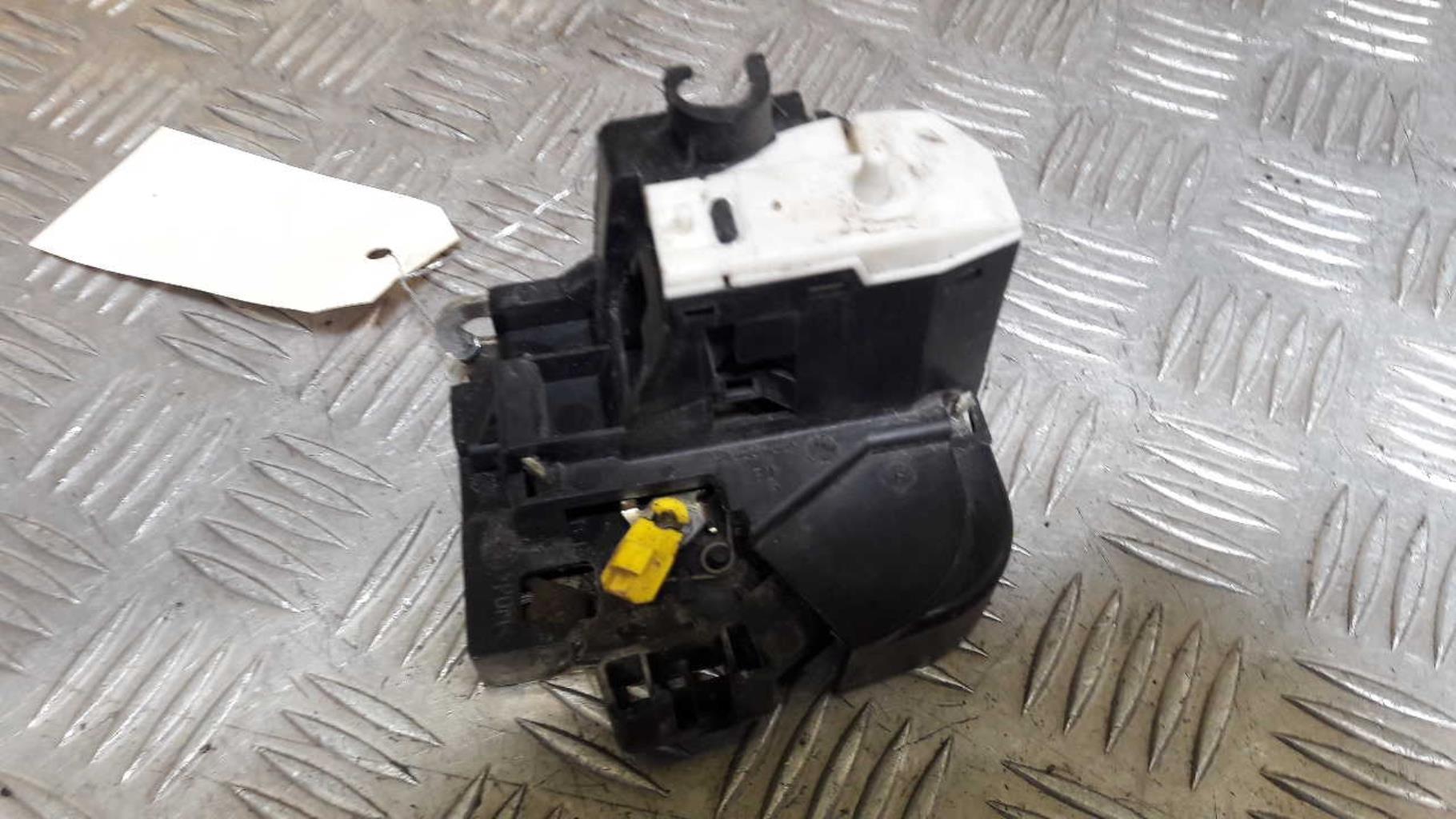 Serrure avant gauche RENAULT CLIO 2 PHASE 2 Essence - 1