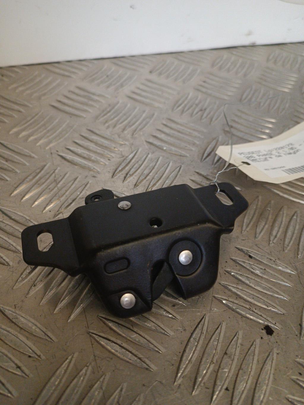 Serrure de hayon PEUGEOT 306 PHASE 2 Diesel - 1