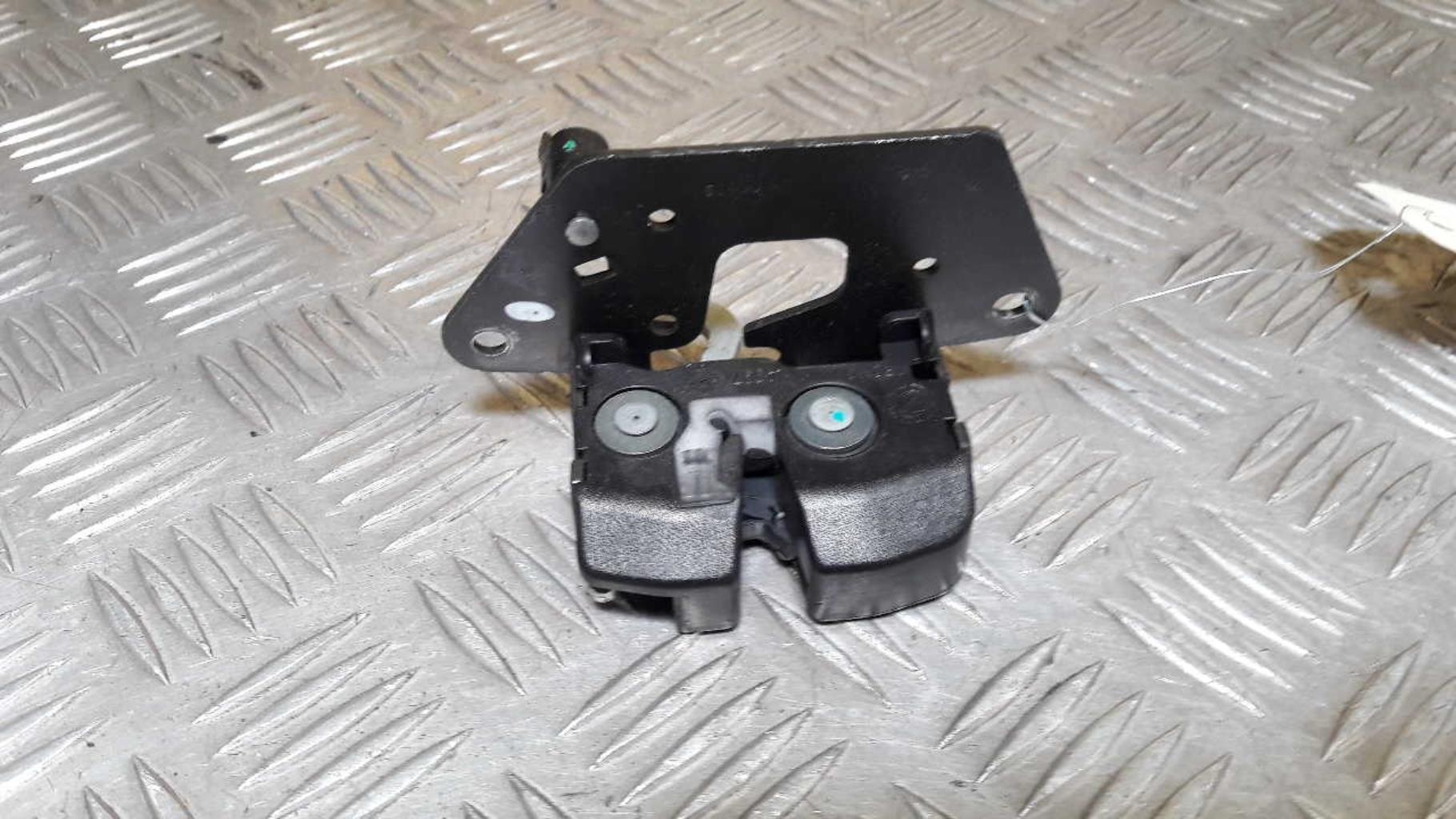 Serrure de hayon FIAT PANDA 2 PHASE 1 Essence - 1