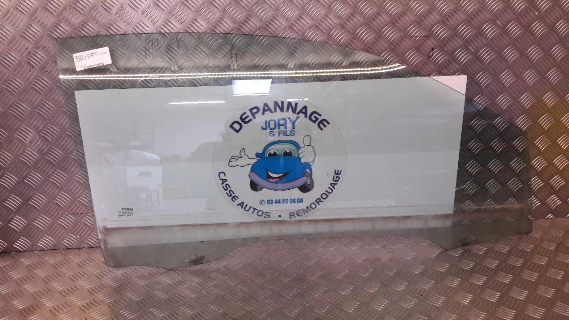 Vitre avant droit RENAULT MEGANE 2 PHASE 1 Diesel - 1