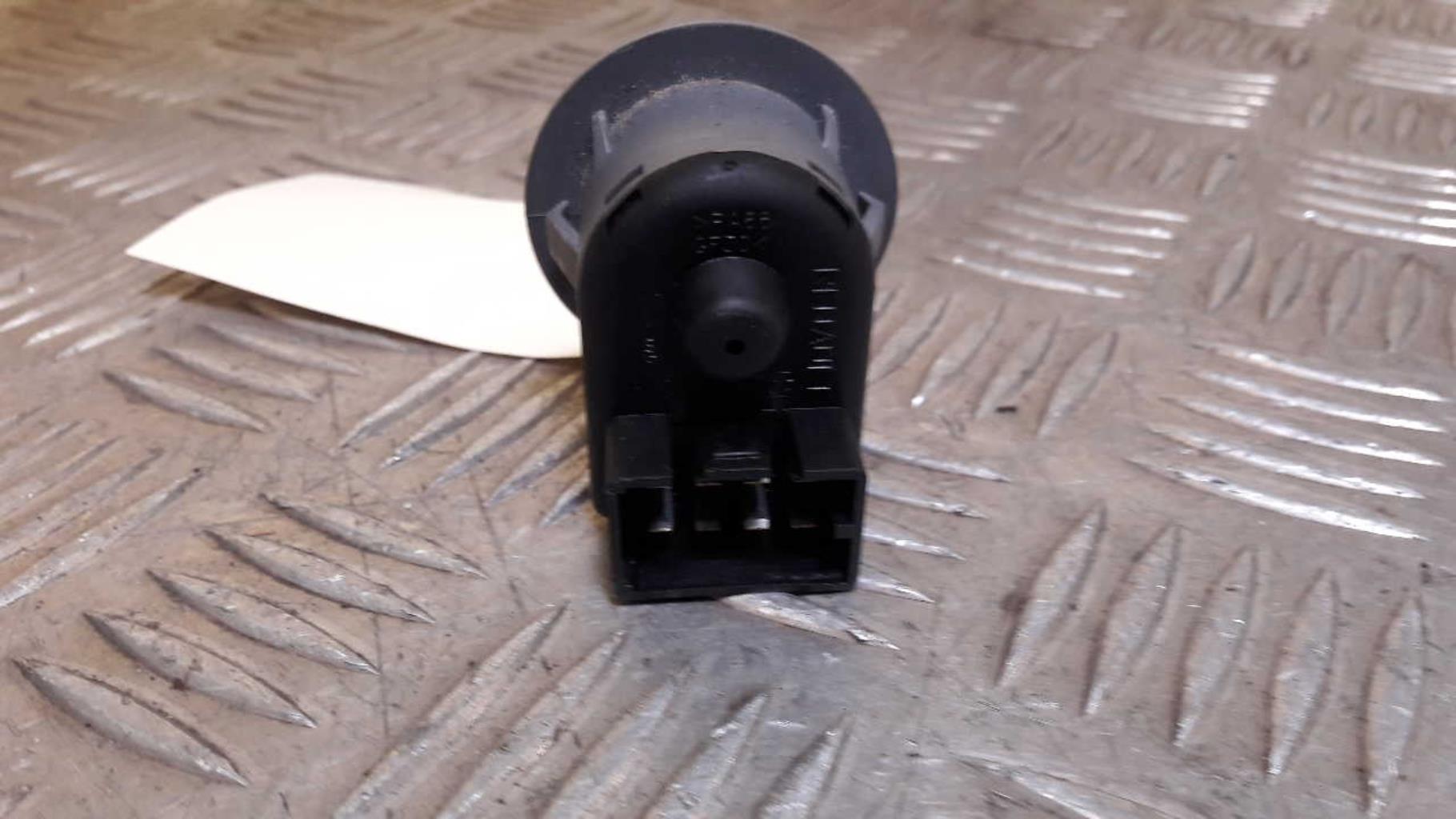 Commande retroviseurs RENAULT TWINGO 1 PHASE 3 Essence - 1