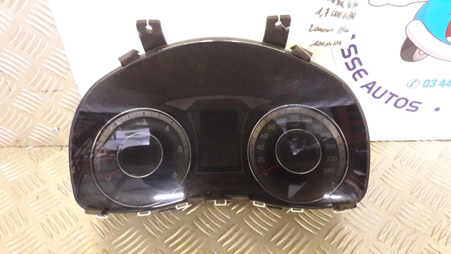 Compteur HYUNDAI I 40 PHASE 1 BREAK Diesel - 1