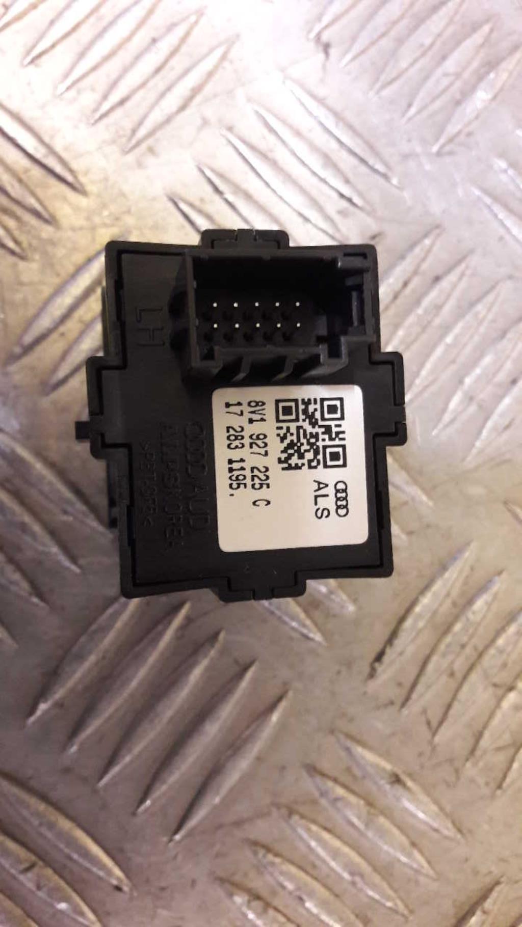 Poignee electrique frein a main AUDI A3 3 SPORTBACK PHASE 2  - 1