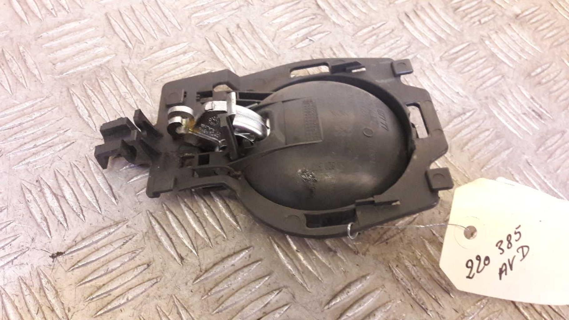 Poignee interieur avant droit CITROEN C3 1 PHASE 1 Diesel - 1