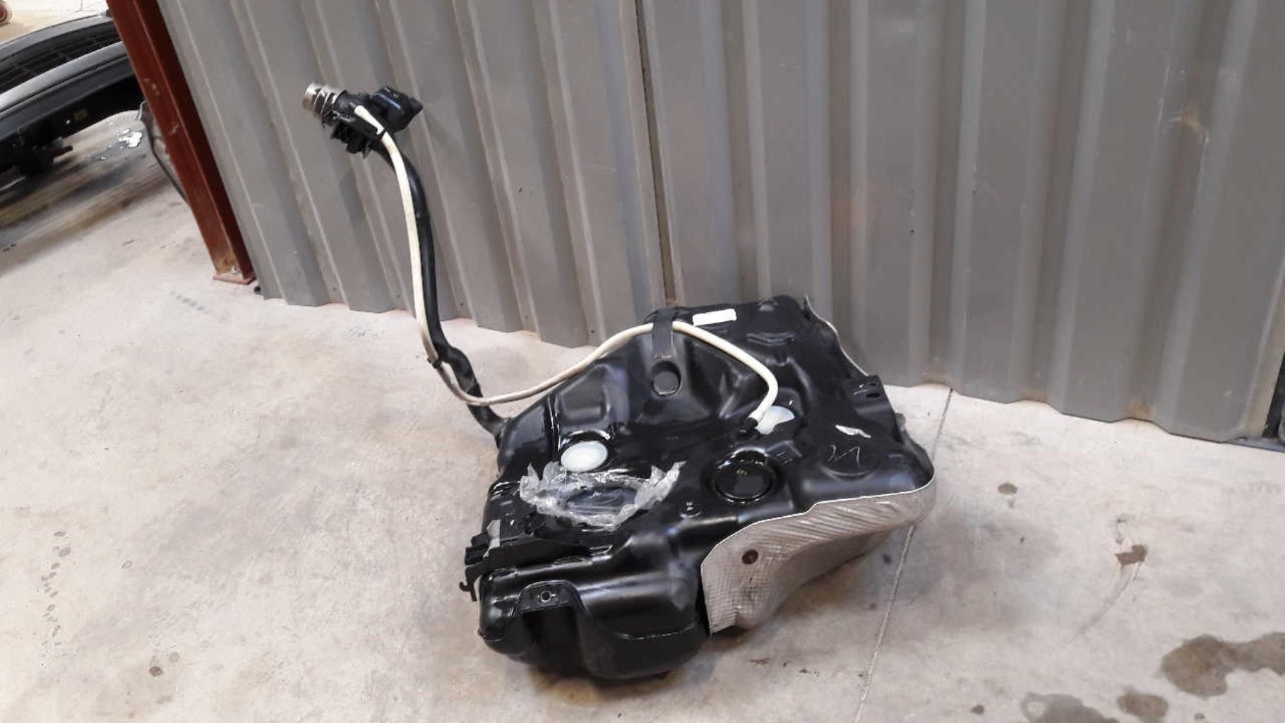 Reservoir AUDI A3 3 SPORTBACK PHASE 2  - 1
