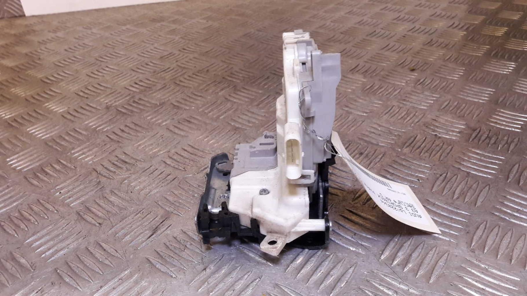 Serrure arriere droit AUDI A3 3 SPORTBACK PHASE 2  - 1