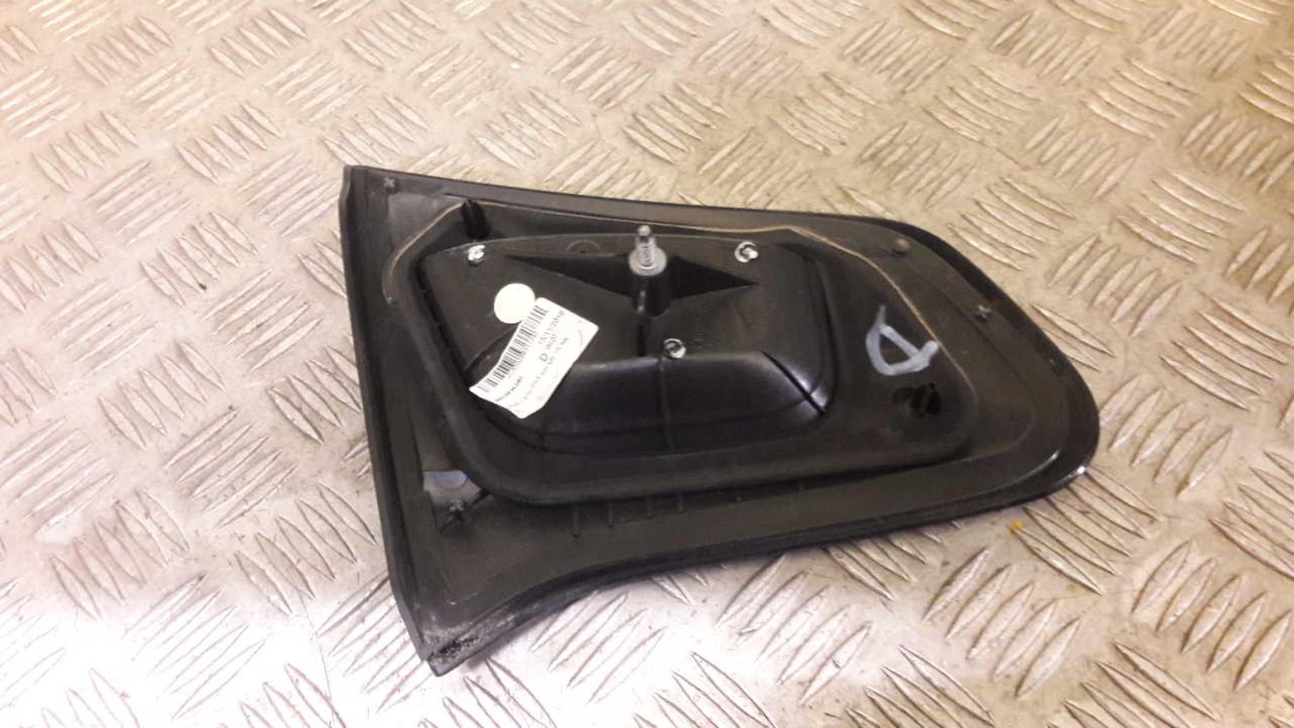Feu arriere secondaire droit (feux) CITROEN C3 2 PHASE 2 Diesel - 1