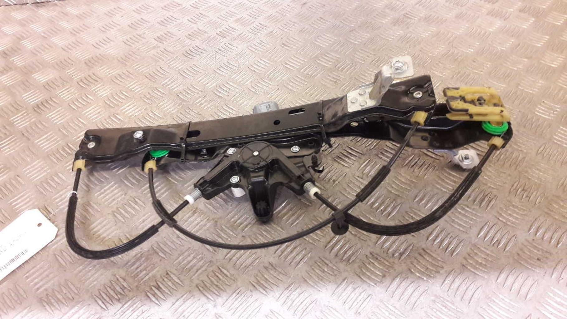 Leve vitre electrique avant droit FORD FOCUS 3 PHASE 1 Diesel - 1