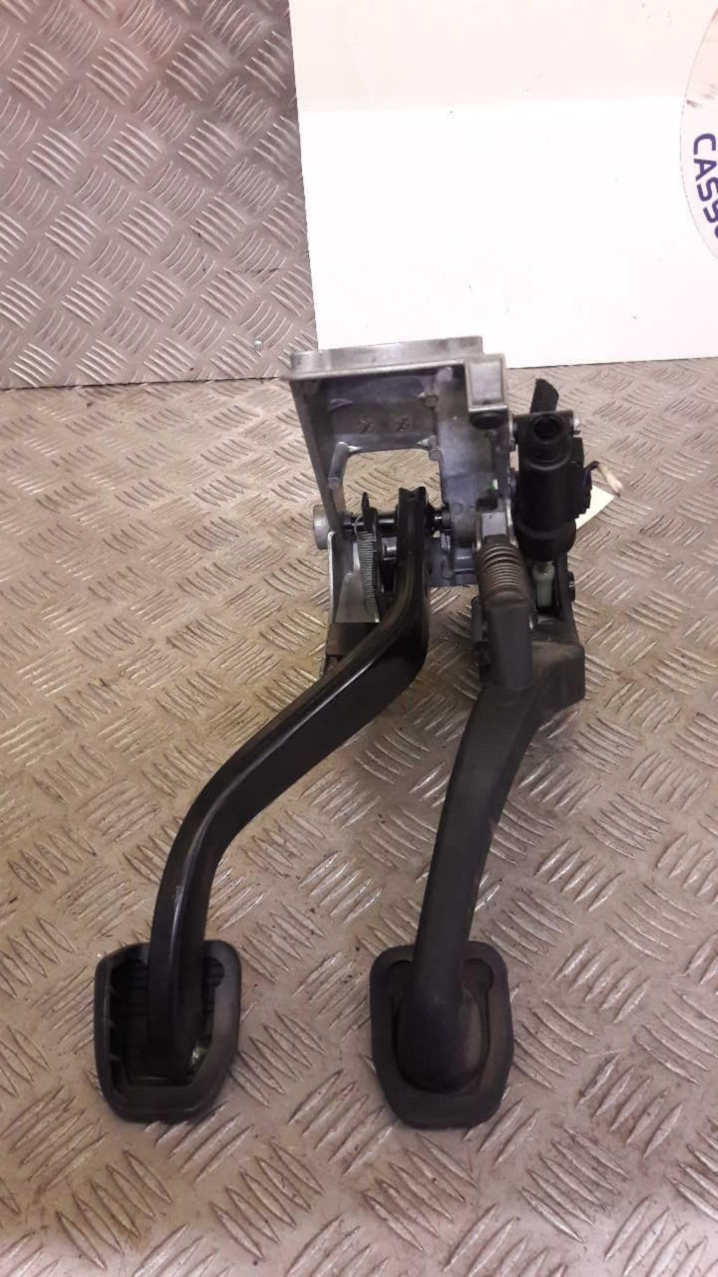 Pedalier BMW SERIE 1 E87 PHASE 2 Diesel - 1