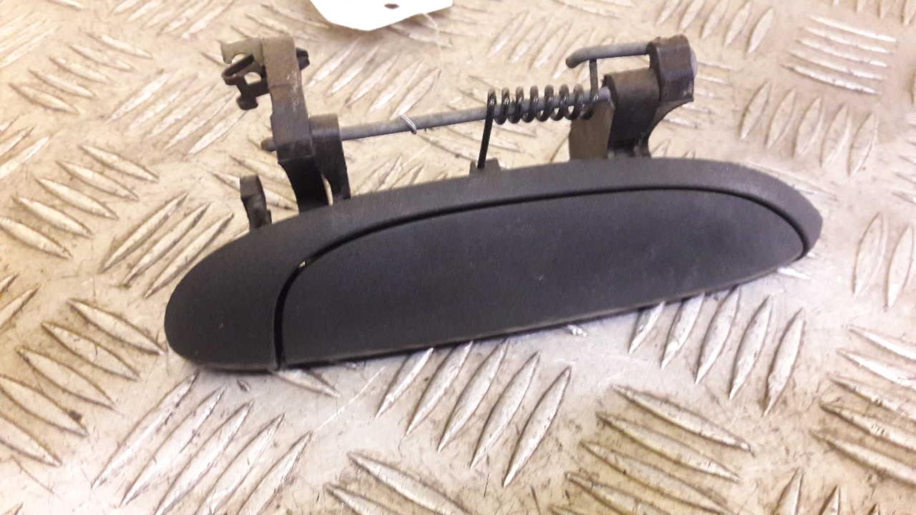 Poignee porte avant droit RENAULT MEGANE 1 PHASE 2 Essence - 1