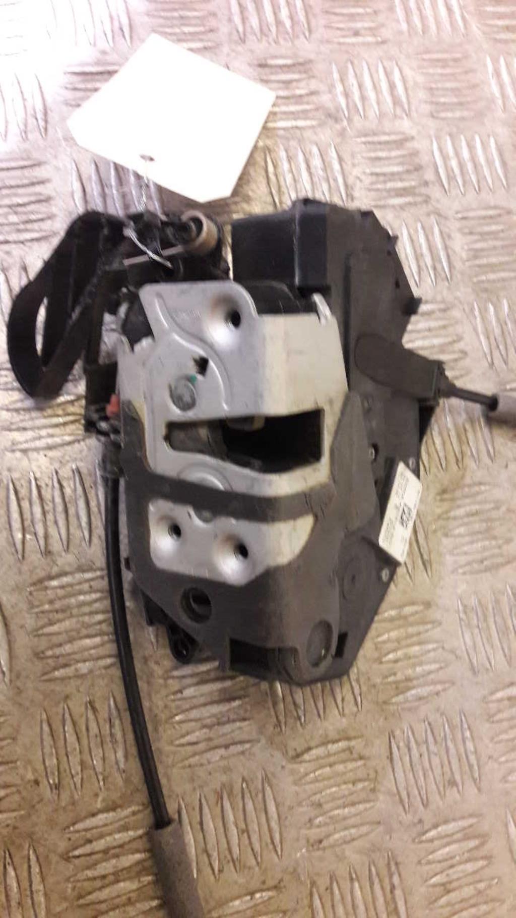 Serrure avant droit FORD FOCUS 3 PHASE 1 Diesel - 1