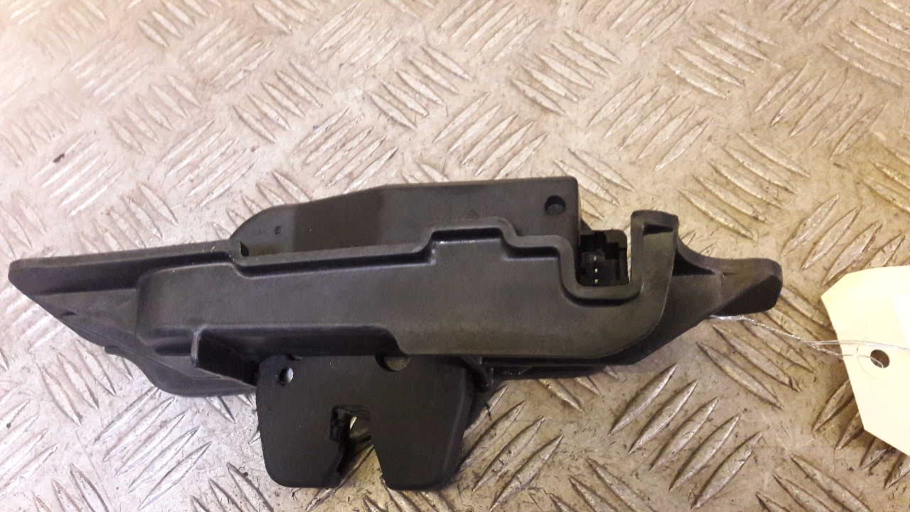 Serrure de hayon CITROEN C2 PHASE 1 Diesel - 1