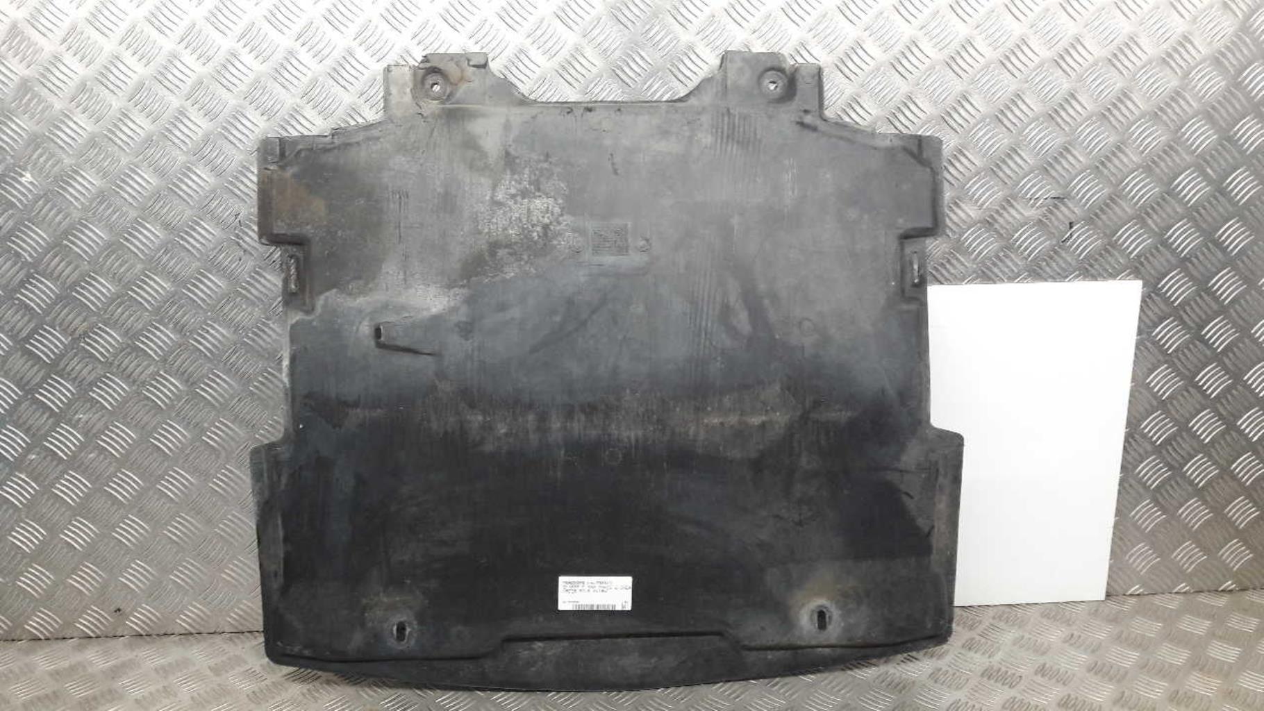 Cache sous moteur MERCEDES CLASSE C 202 PHASE 2 BREAK Essence - 1