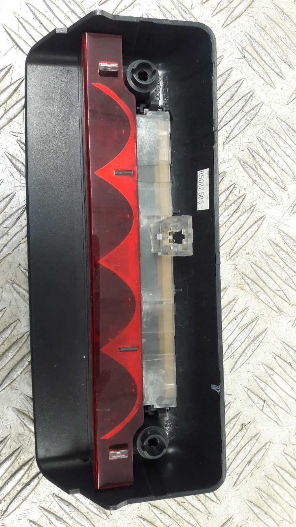 Feu arriere stop central CITROEN C2 PHASE 1 Essence - 1