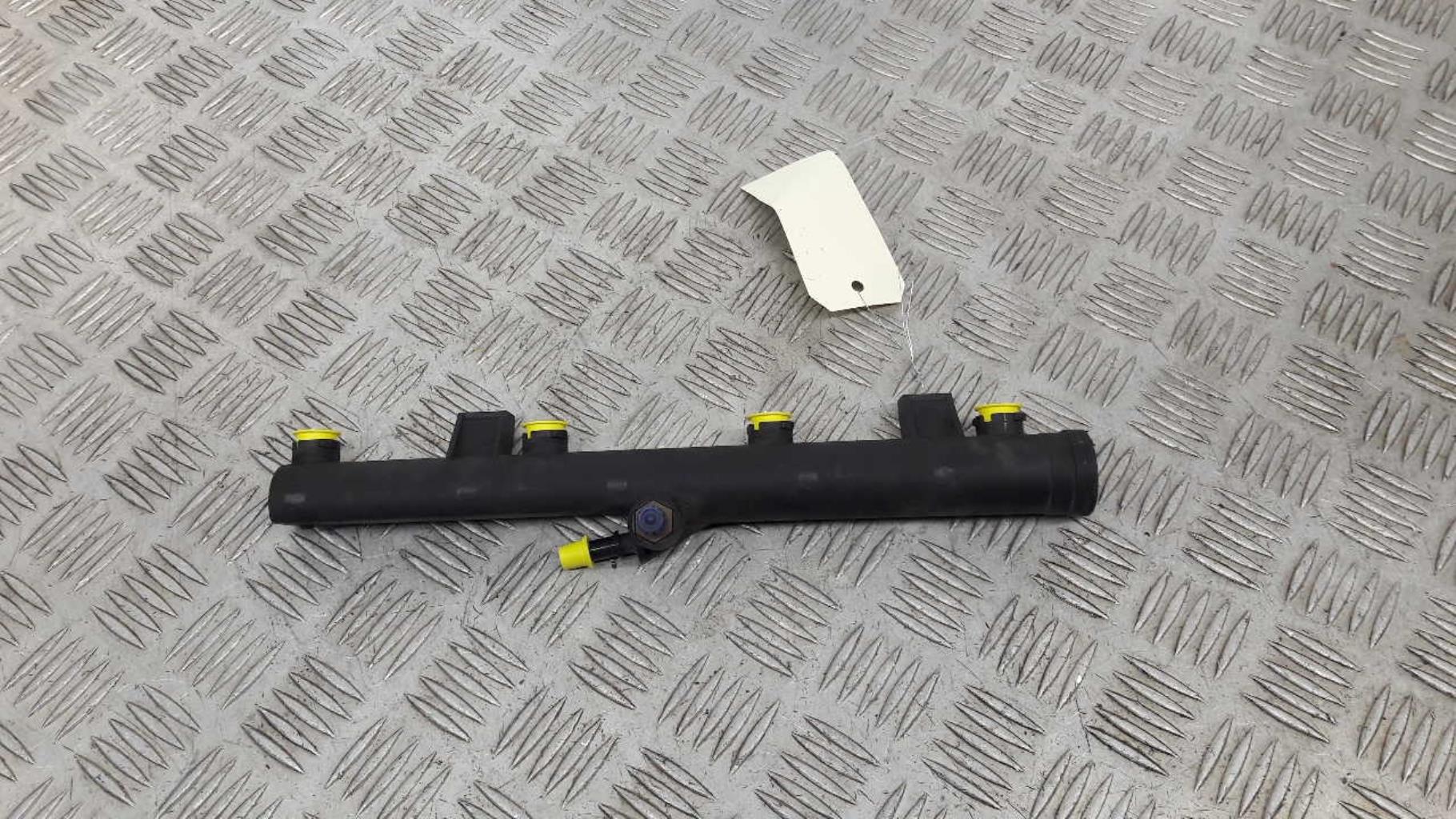 Rampe injection CITROEN C4 GRAND PICASSO 1 Essence - 1