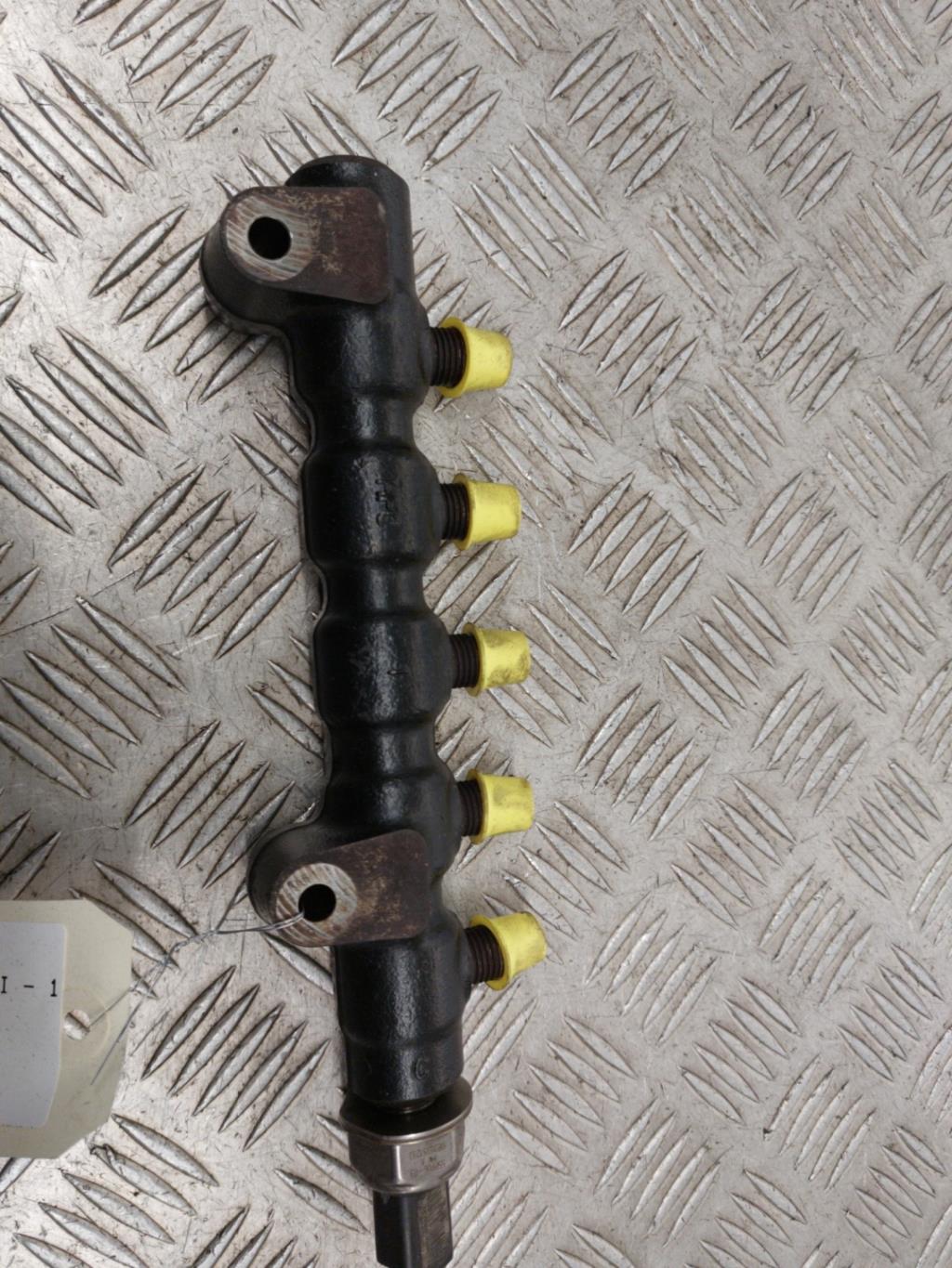 Rampe injection PEUGEOT 308 1 PHASE 1 Diesel - 1