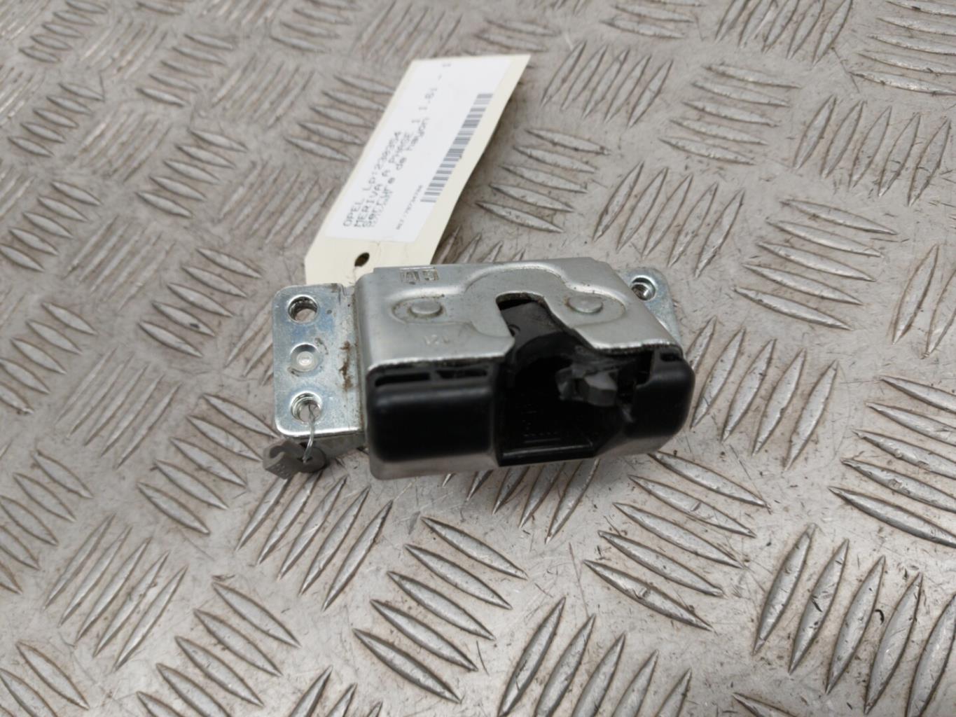 Serrure de hayon OPEL MERIVA A PHASE 1 Essence - 1