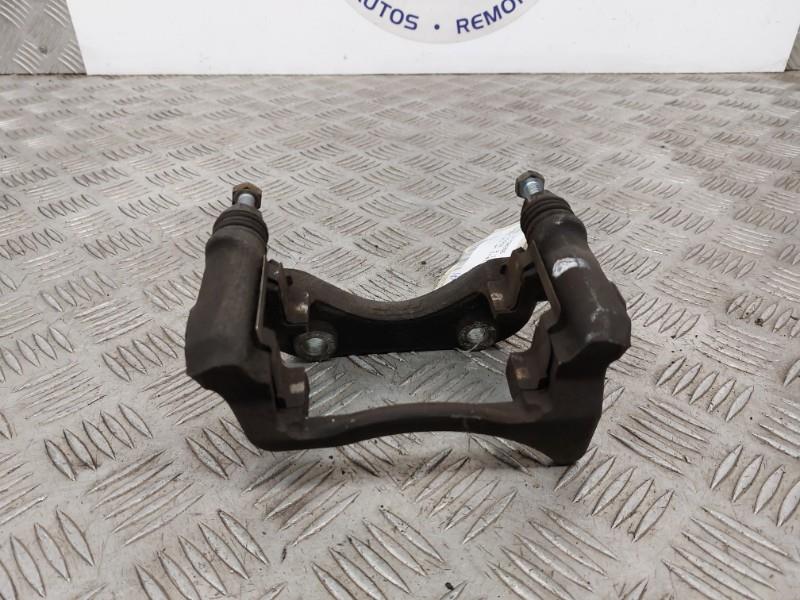 Support etrier frein (chape) avant droit RENAULT TWINGO 2 PHASE 2 Diesel - 1