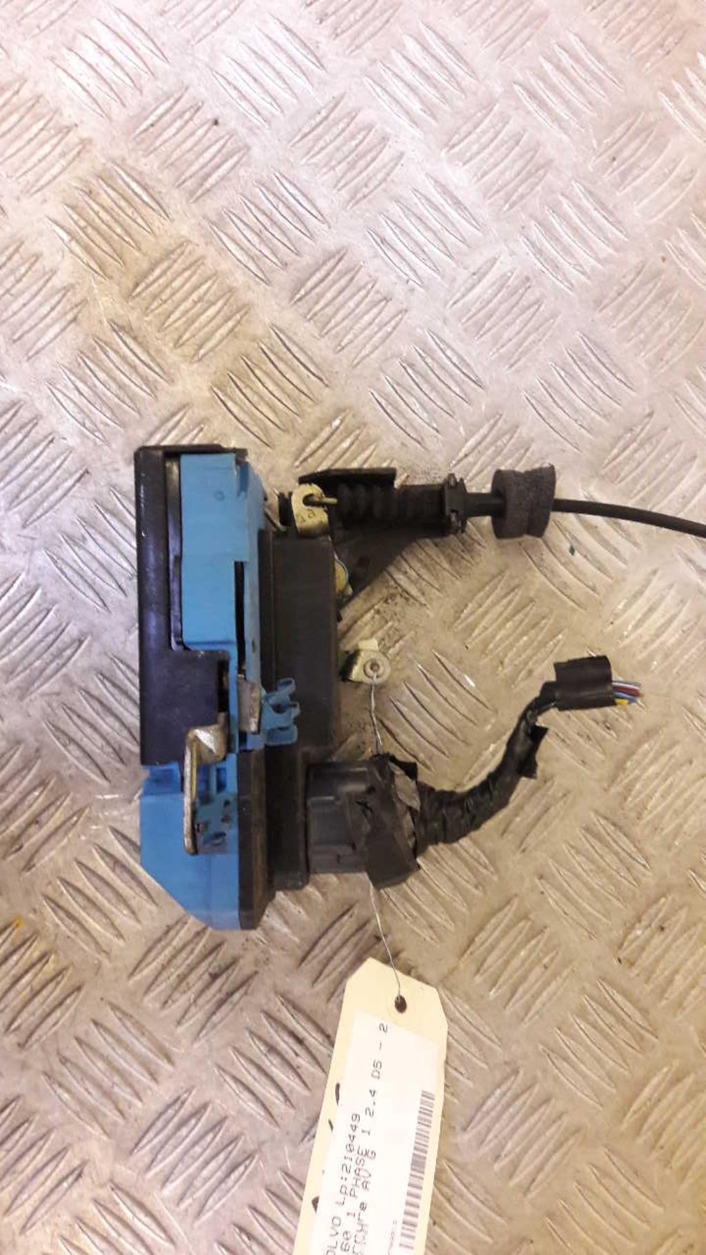 Serrure avant gauche VOLVO S 60 1 PHASE 1 Diesel - 1