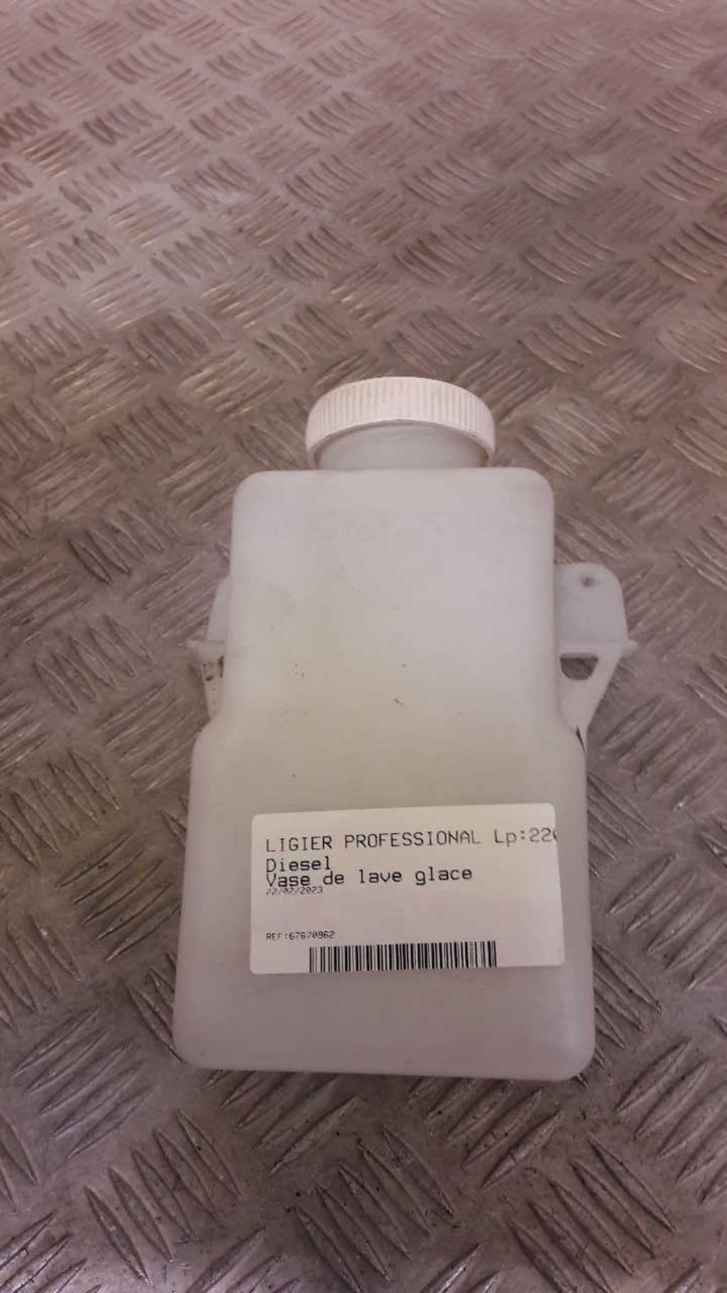 Vase de lave glace MICROCAR MGO QUADRICYCLE LEGER Diesel - 1