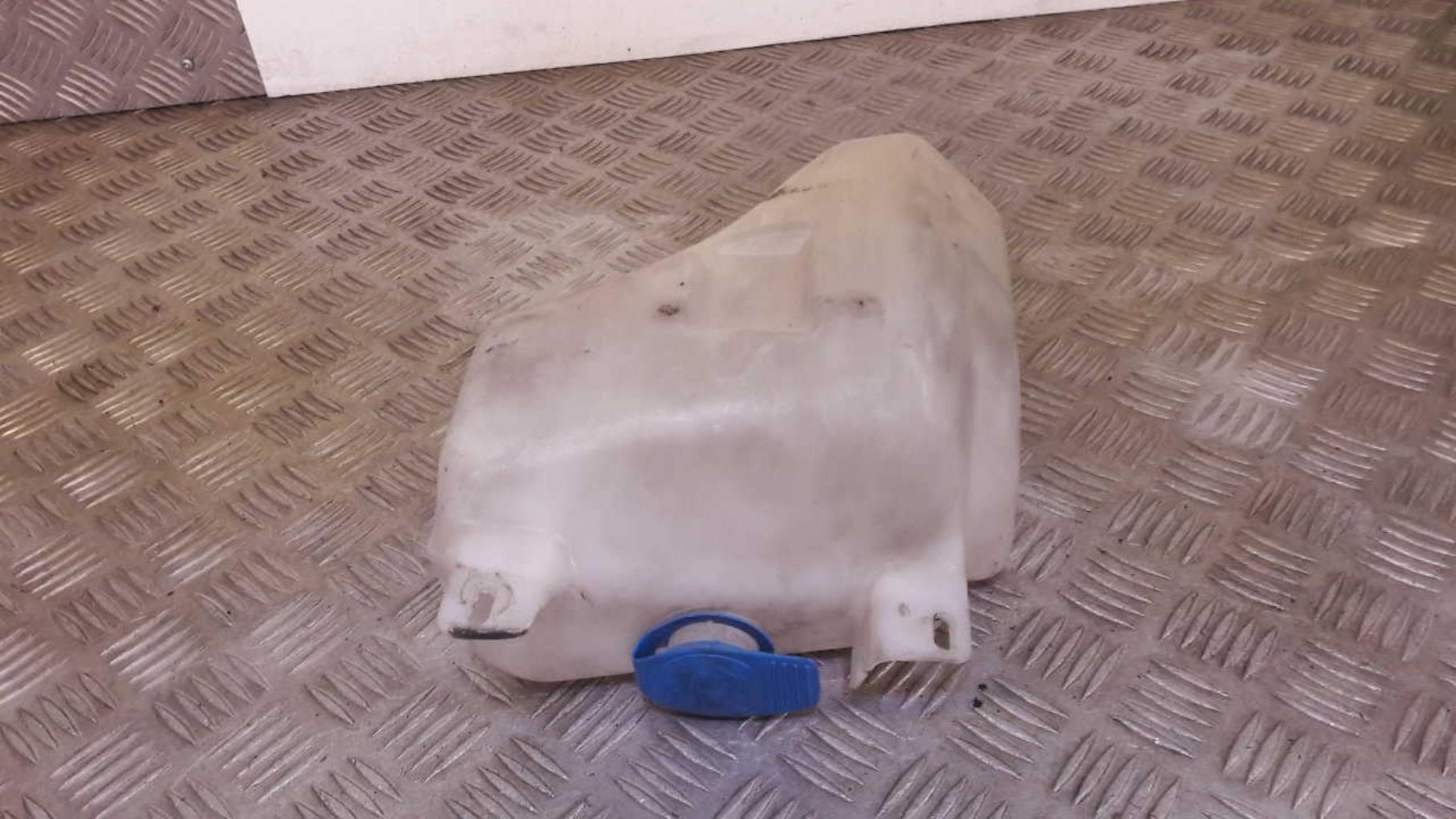 Vase de lave glace VOLKSWAGEN GOLF 4 CABRIOLET Diesel - 1