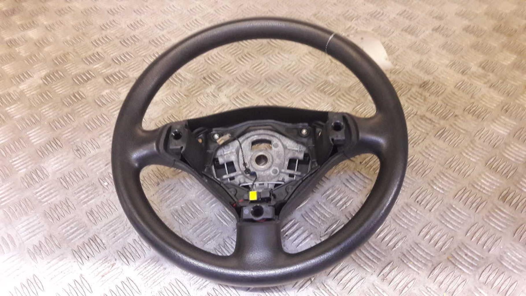 Volant PEUGEOT 307 PHASE 1 Diesel - 1