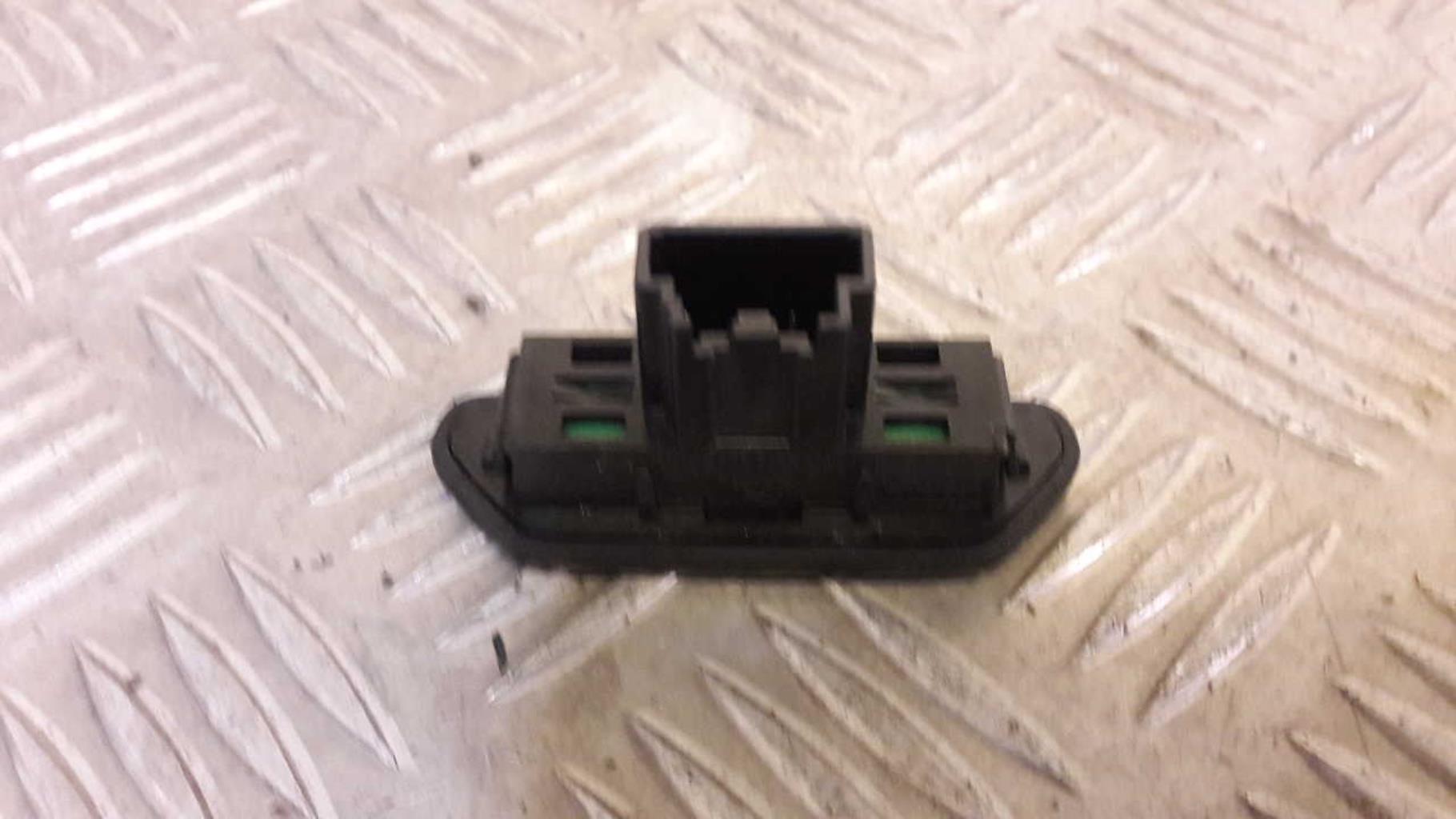 Bouton/Interrupteur FORD FIESTA 6 PHASE 2 Essence - 1