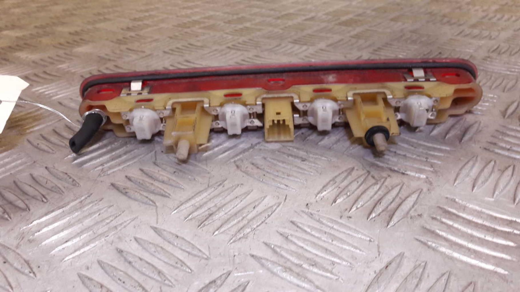 Feu arriere stop central PEUGEOT 207 PHASE 1 Diesel - 1