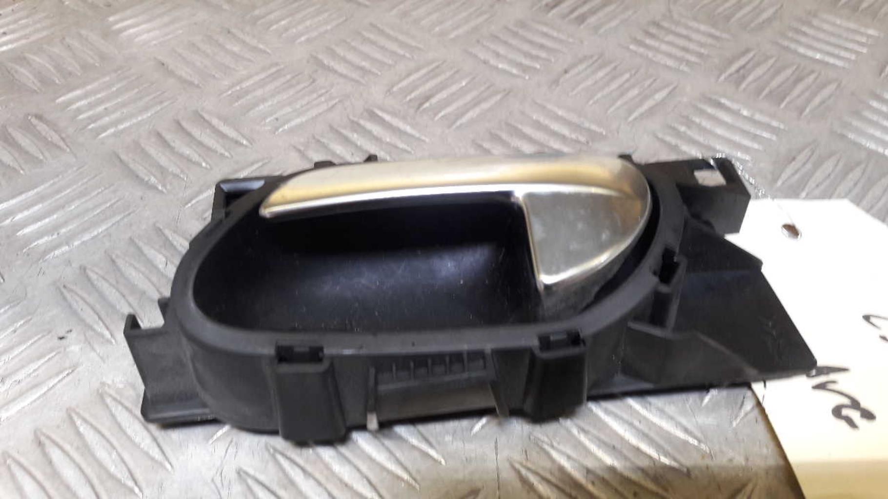 Poignee interieur avant gauche CITROEN C3 2 PHASE 2 Diesel - 1