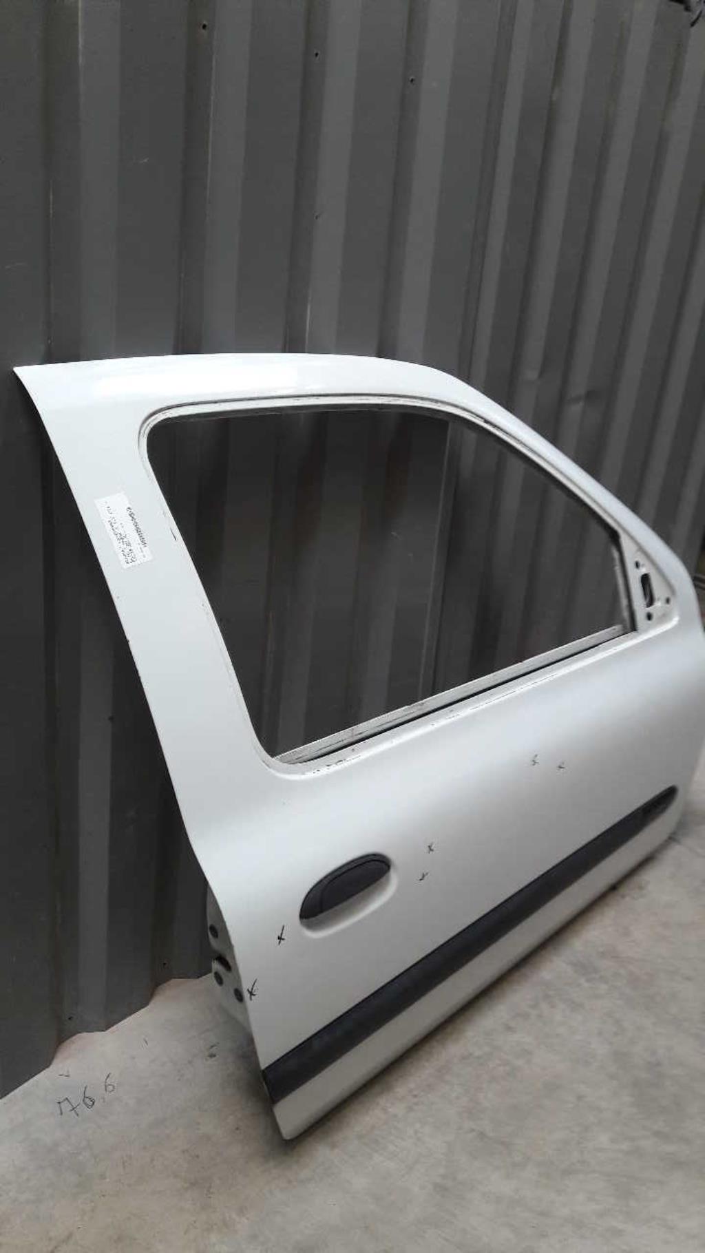 Porte avant droit RENAULT CLIO 2 PHASE 2 Diesel - 1