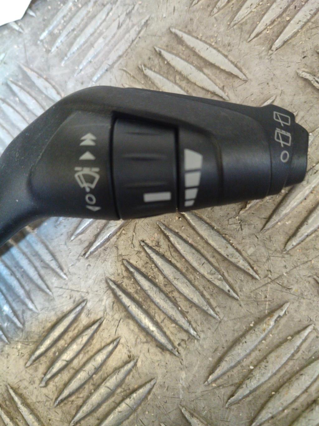 Commodo d'essuie glaces FORD FOCUS 3 PHASE 1 Diesel - 1