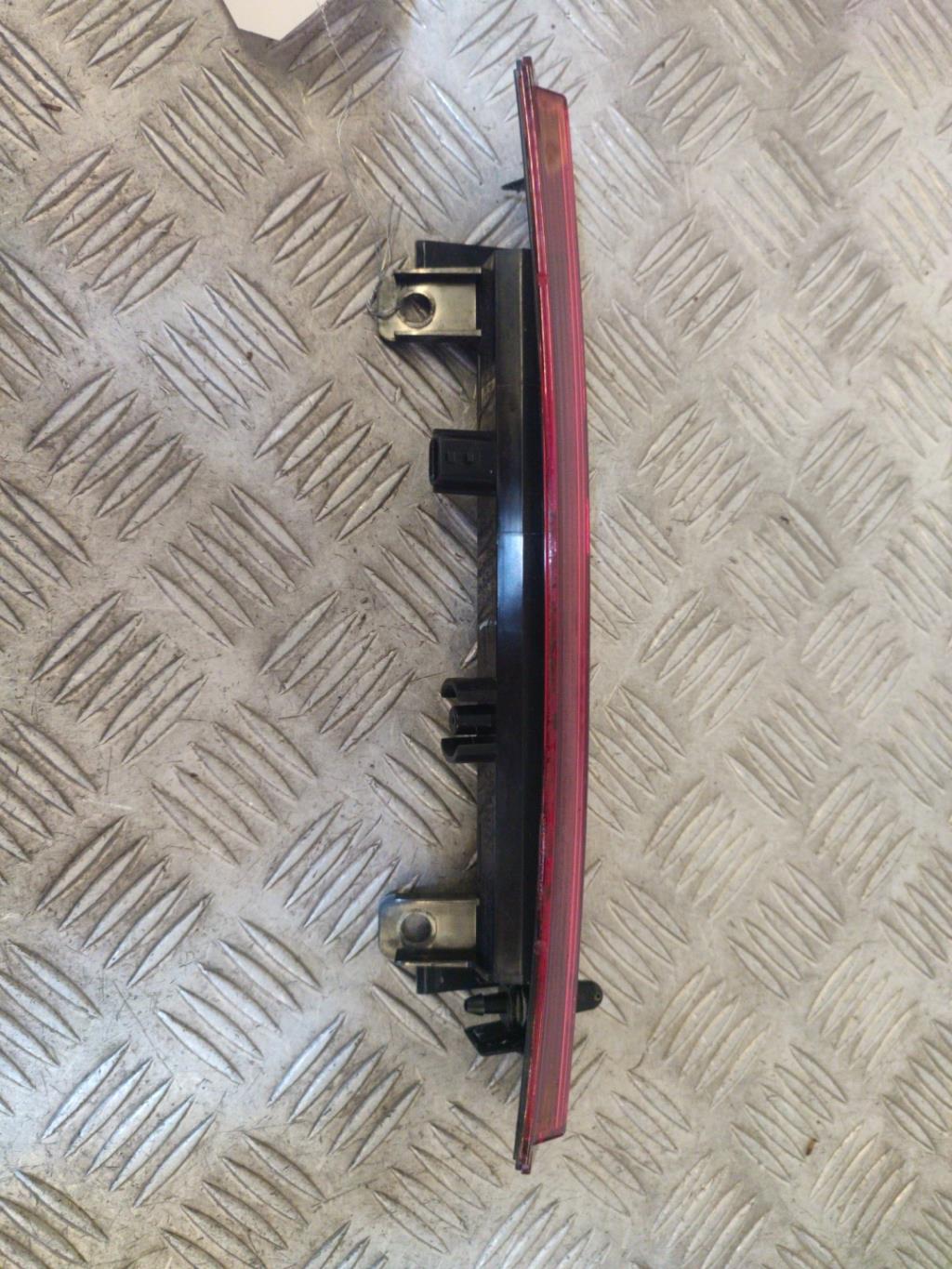 Feu arriere stop central RENAULT CLIO 4 PHASE 1 Essence - 1