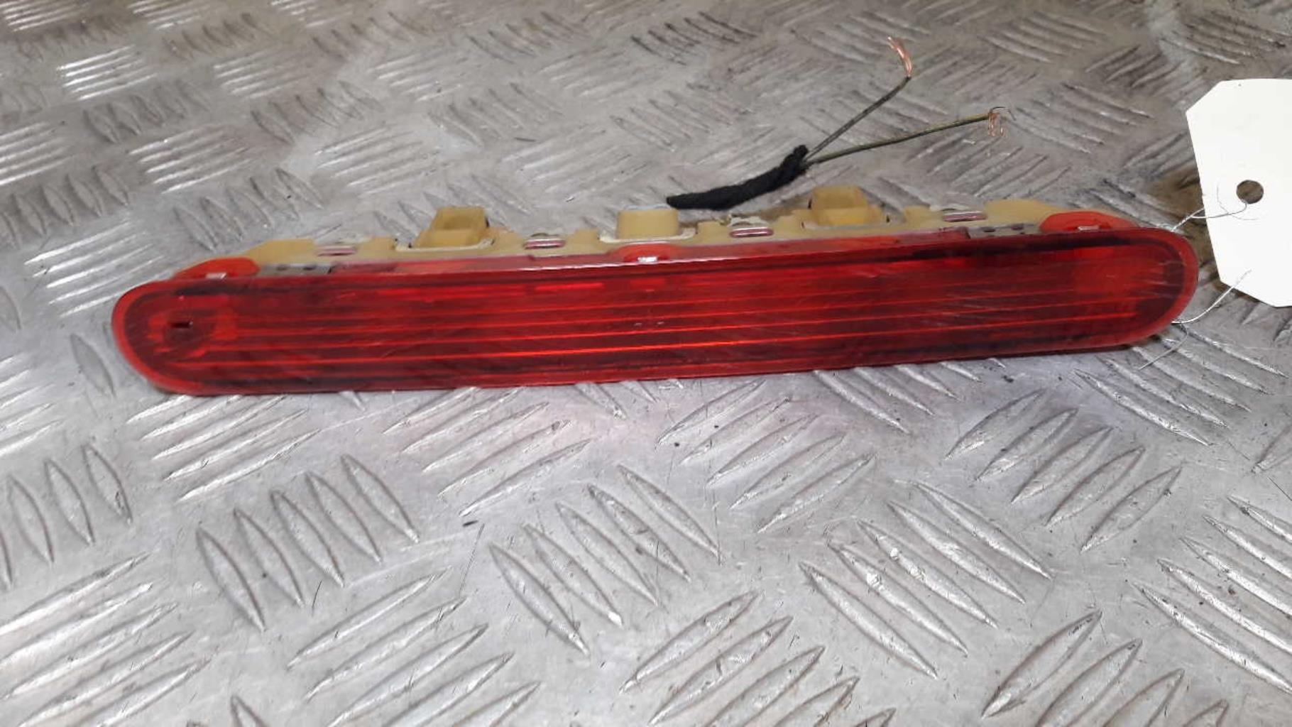 Feu arriere stop central PEUGEOT 207 PHASE 1 Diesel - 1