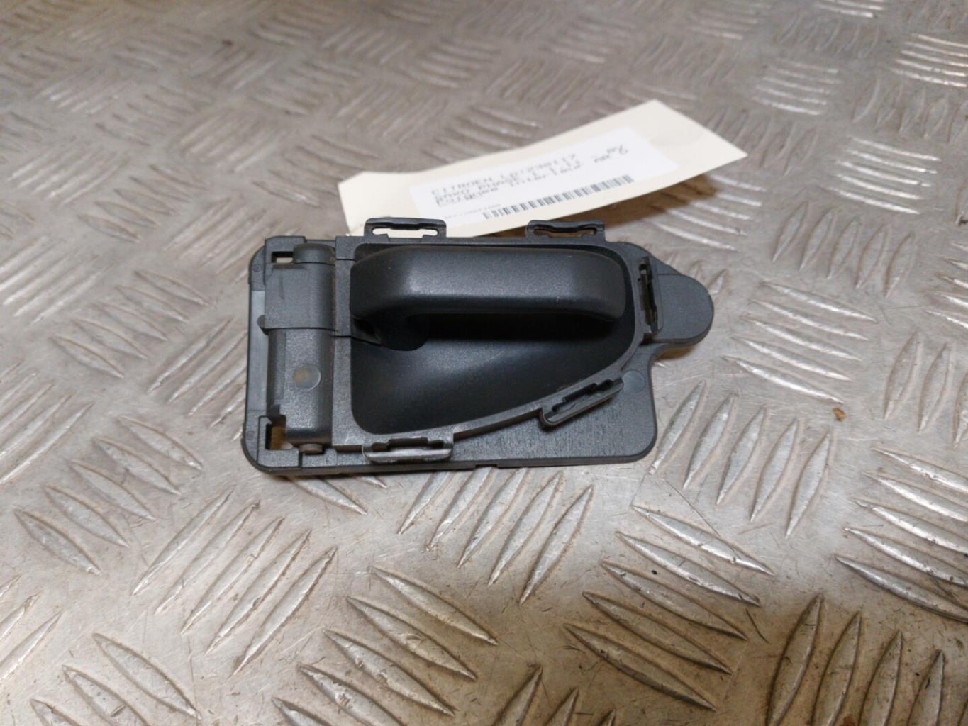 Poignee interieur arriere droit CITROEN SAXO PHASE 1 Essence - 1