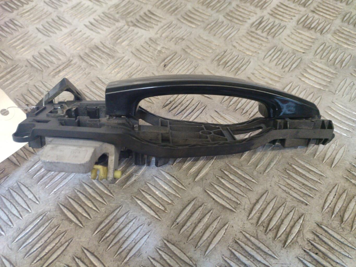 Poignee porte avant gauche OPEL CORSA D PHASE 1 Diesel - 1
