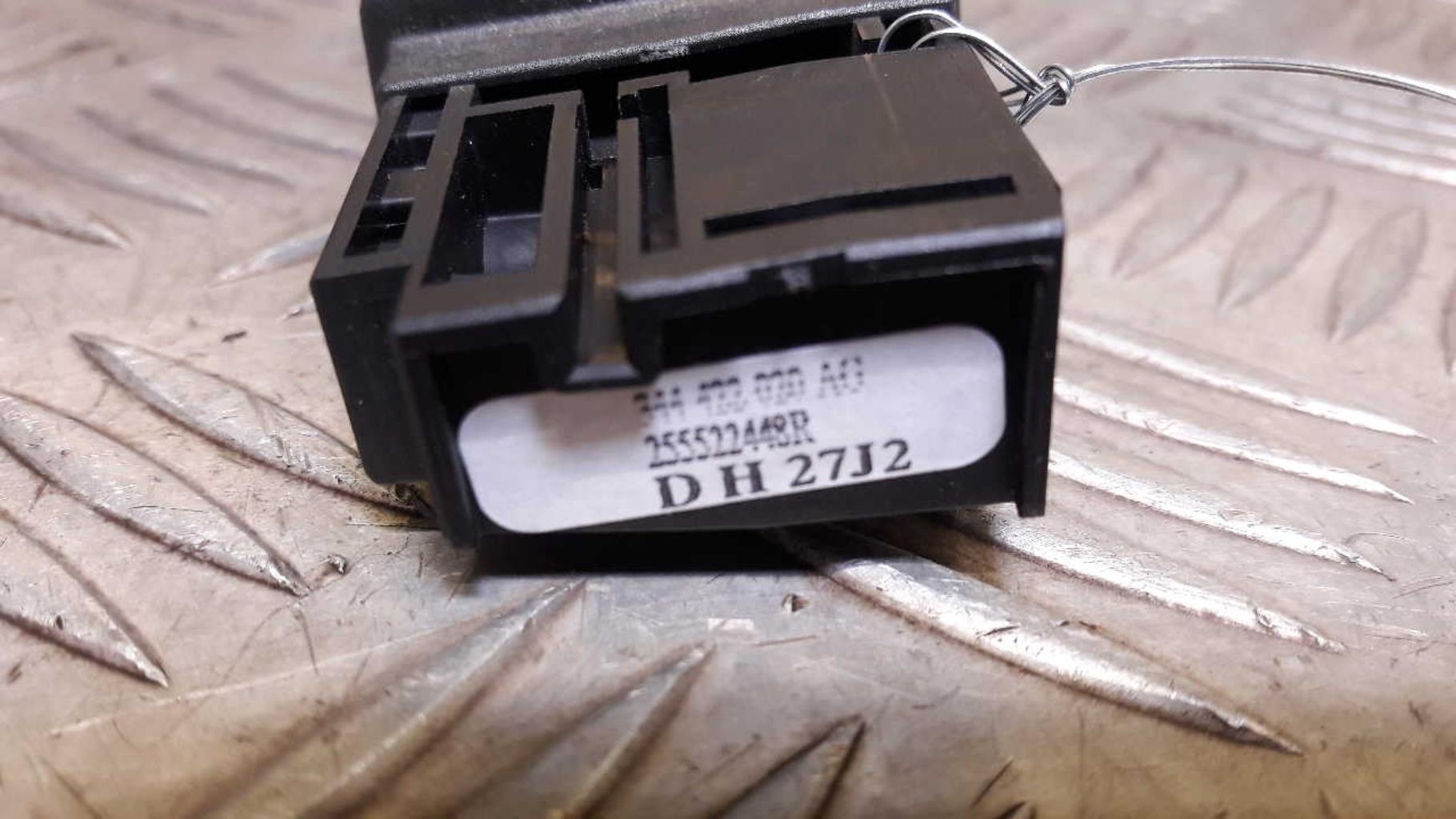 Commande autoradio RENAULT CLIO 4 PHASE 1 Essence - 1