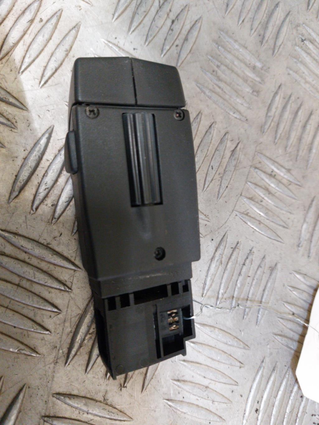 Commande autoradio RENAULT TWINGO 2 PHASE 1 Diesel - 1