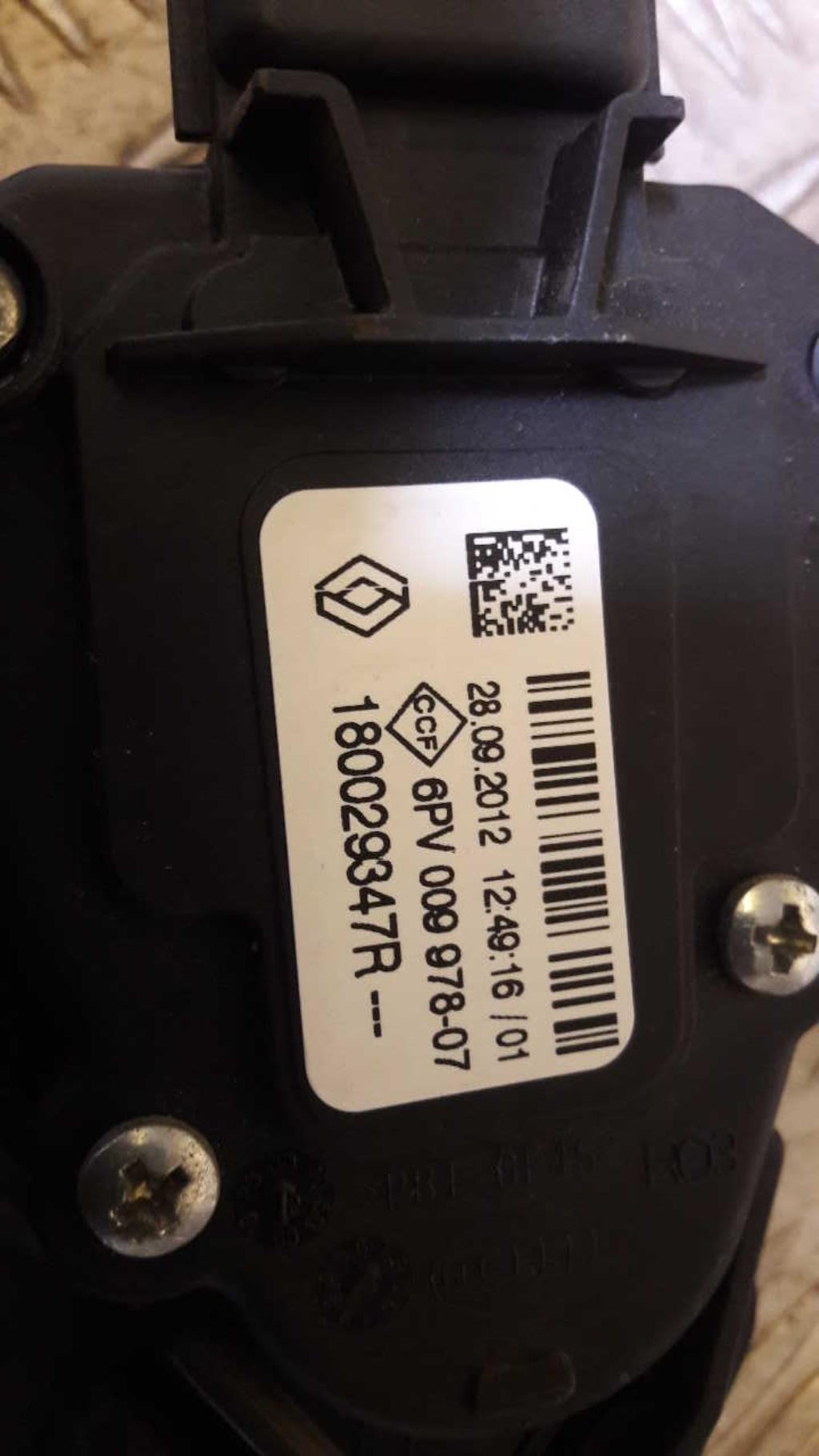 Pedale d'accelerateur RENAULT CLIO 4 PHASE 1 Essence - 1