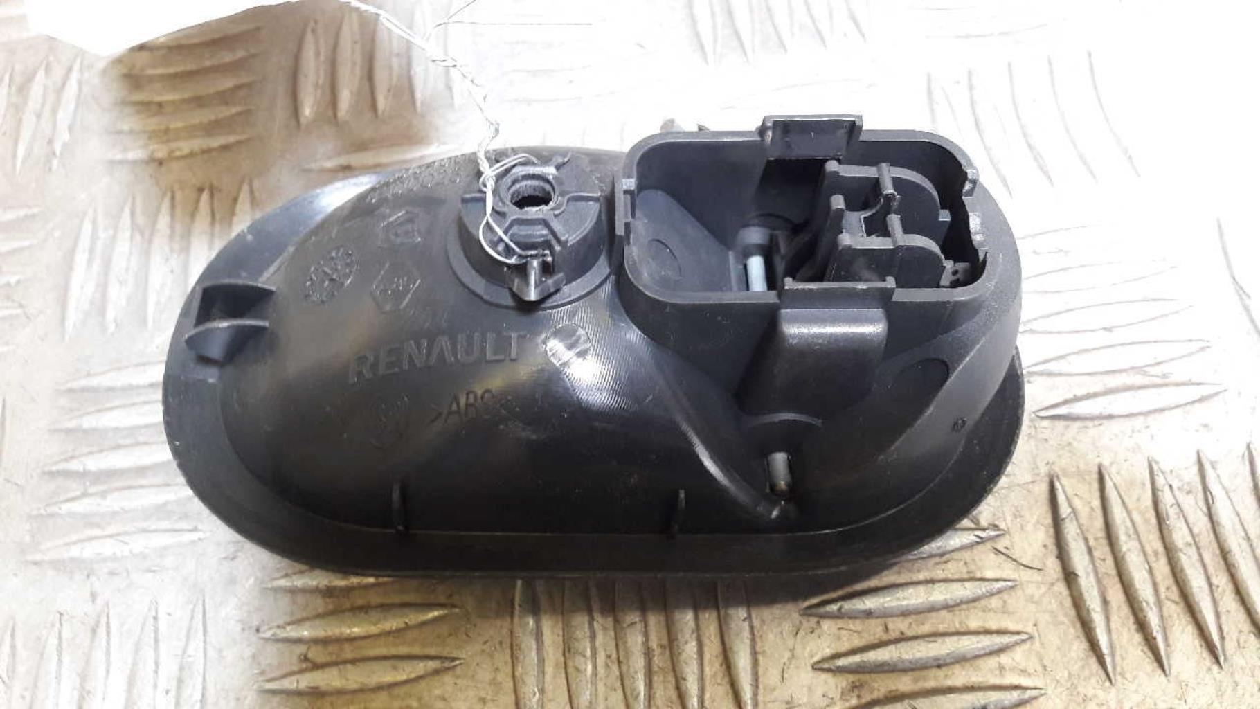 Poignee interieur avant gauche RENAULT CLIO 3 PHASE 1 Diesel - 1