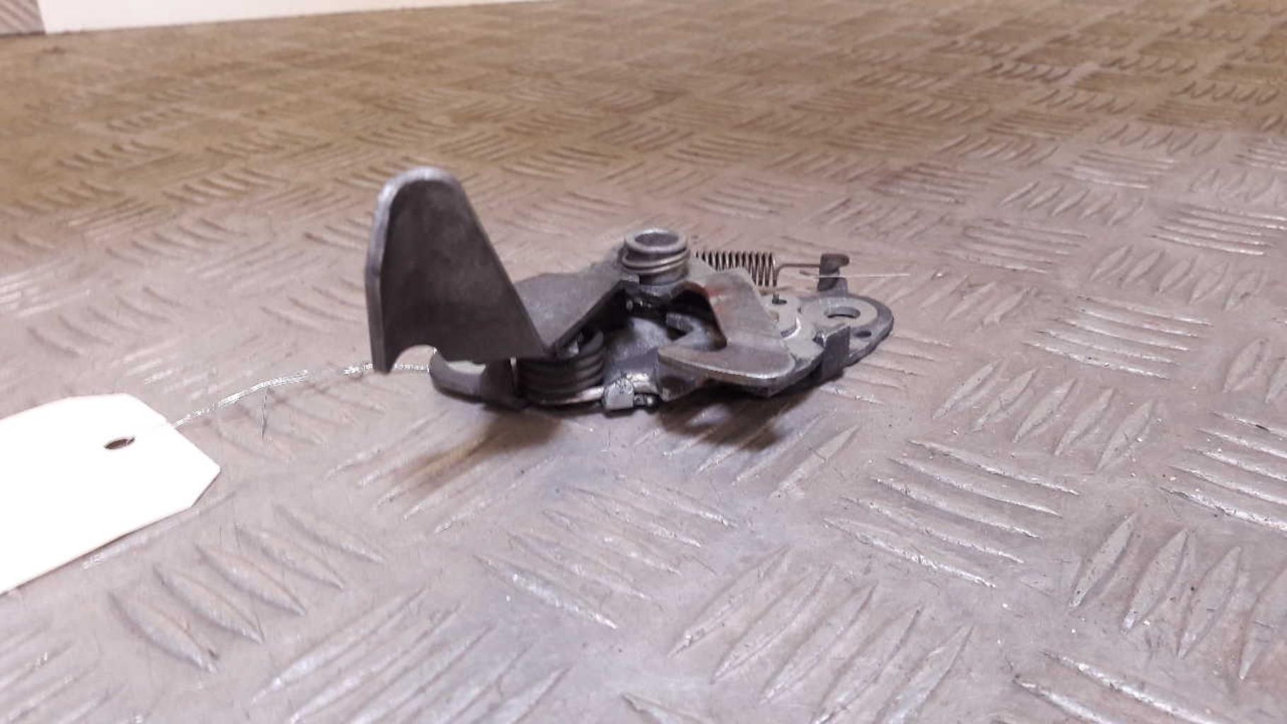 Serrure de capot PEUGEOT 307 PHASE 2 Diesel - 1