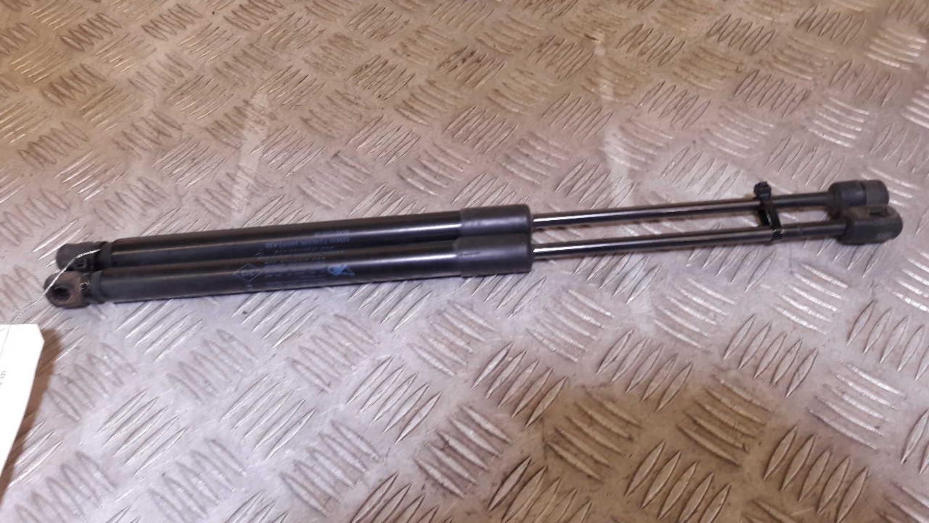 Verin de coffre RENAULT MEGANE 3 PHASE 2 Diesel - 1