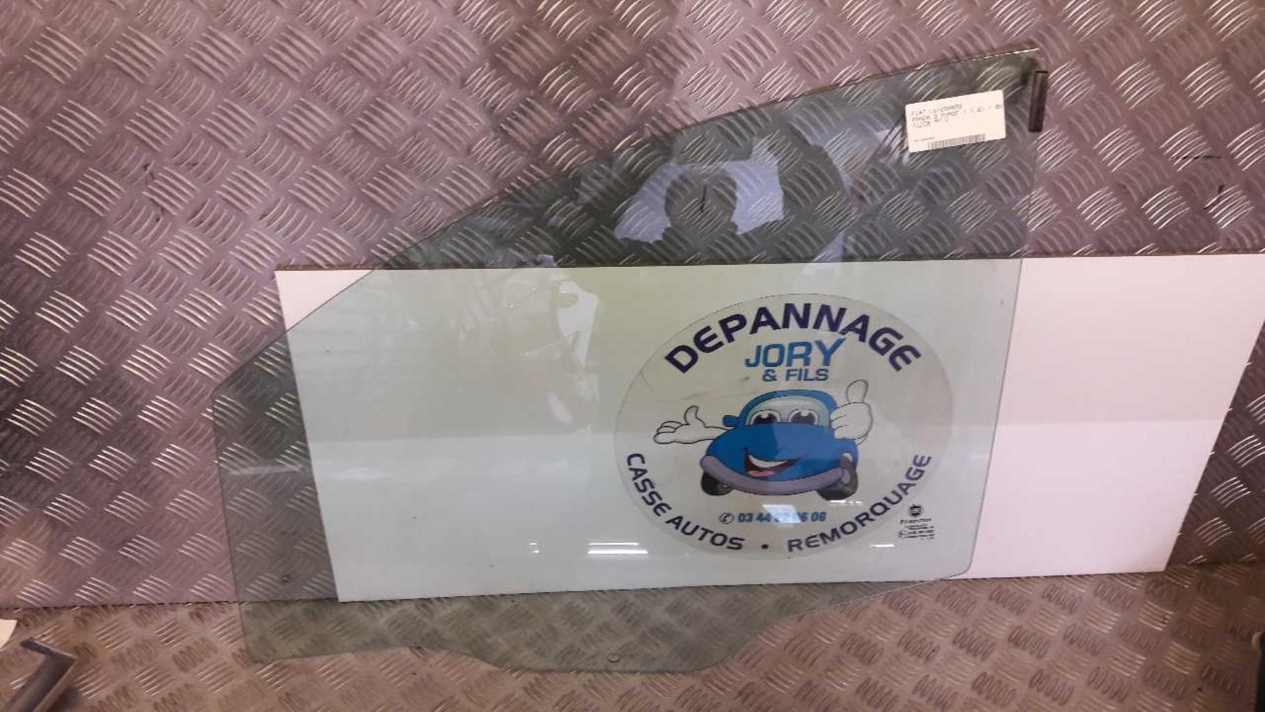 Vitre avant gauche FIAT PANDA 3 PHASE 1 Essence - 1