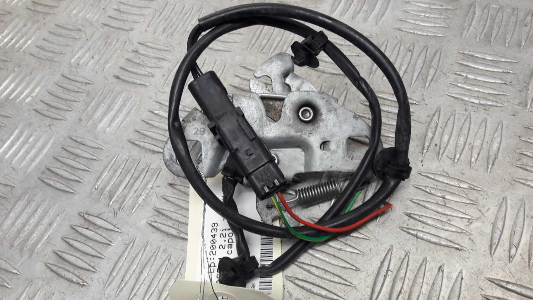 Serrure de capot PEUGEOT 607 PHASE 1 Essence - 1