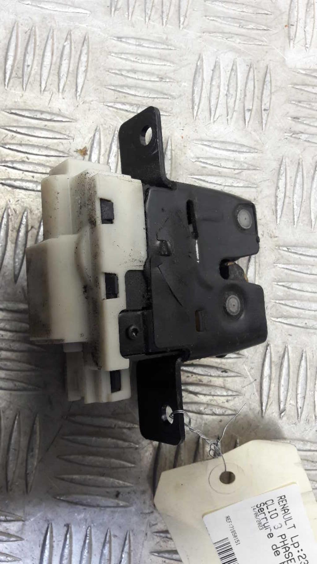 Serrure de hayon RENAULT CLIO 3 PHASE 1 Diesel - 1