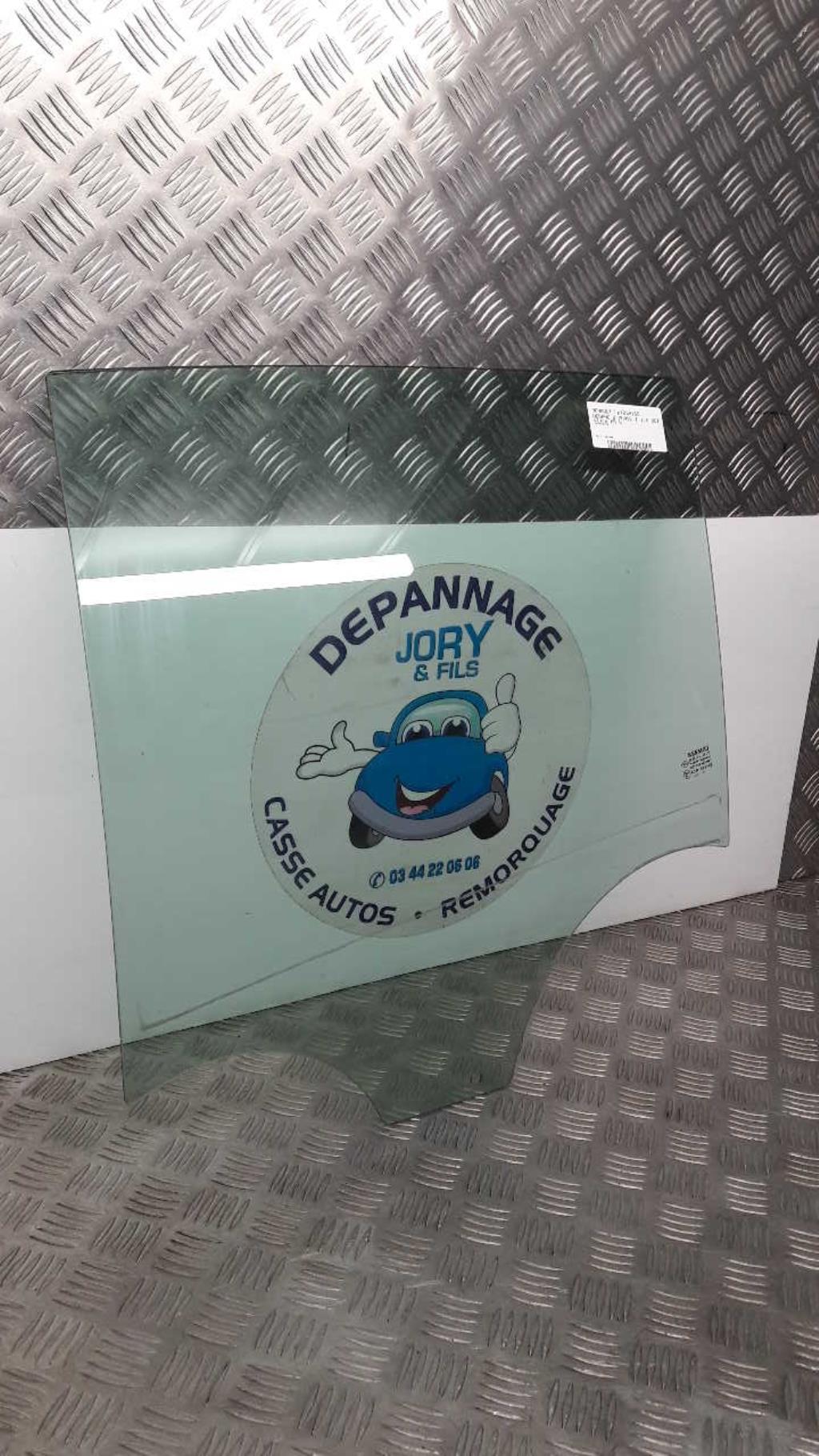 Vitre arriere gauche RENAULT MEGANE 2 PHASE 1 Diesel - 1
