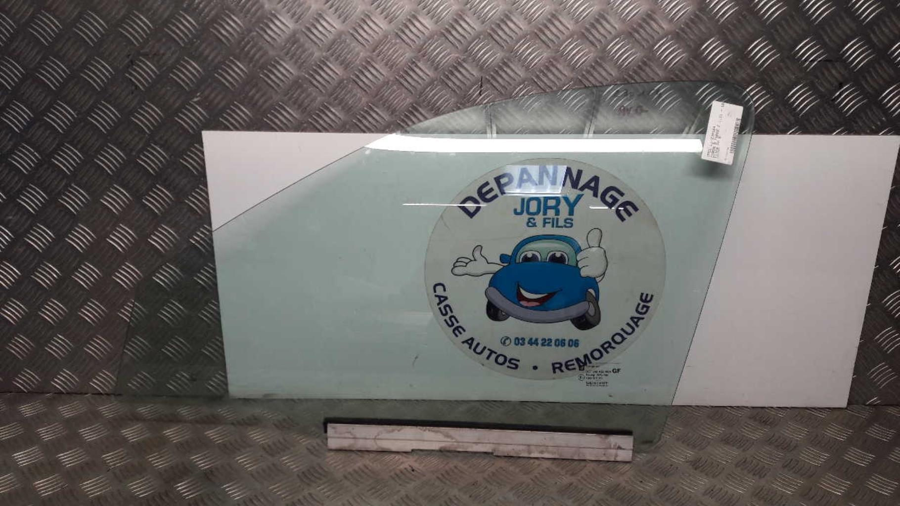 Vitre avant gauche OPEL CORSA B PHASE 2 Essence - 1