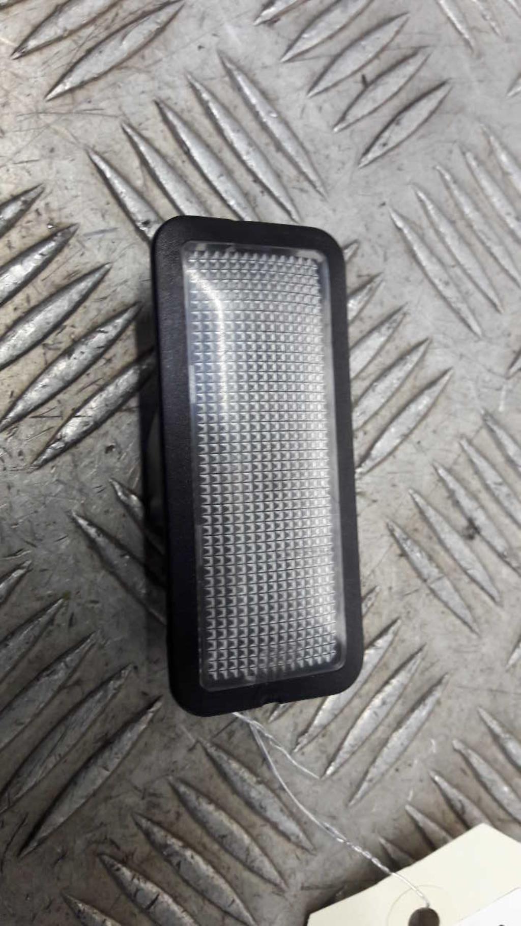 Eclairage de plafonnier CITROEN SAXO PHASE 1 Essence - 1