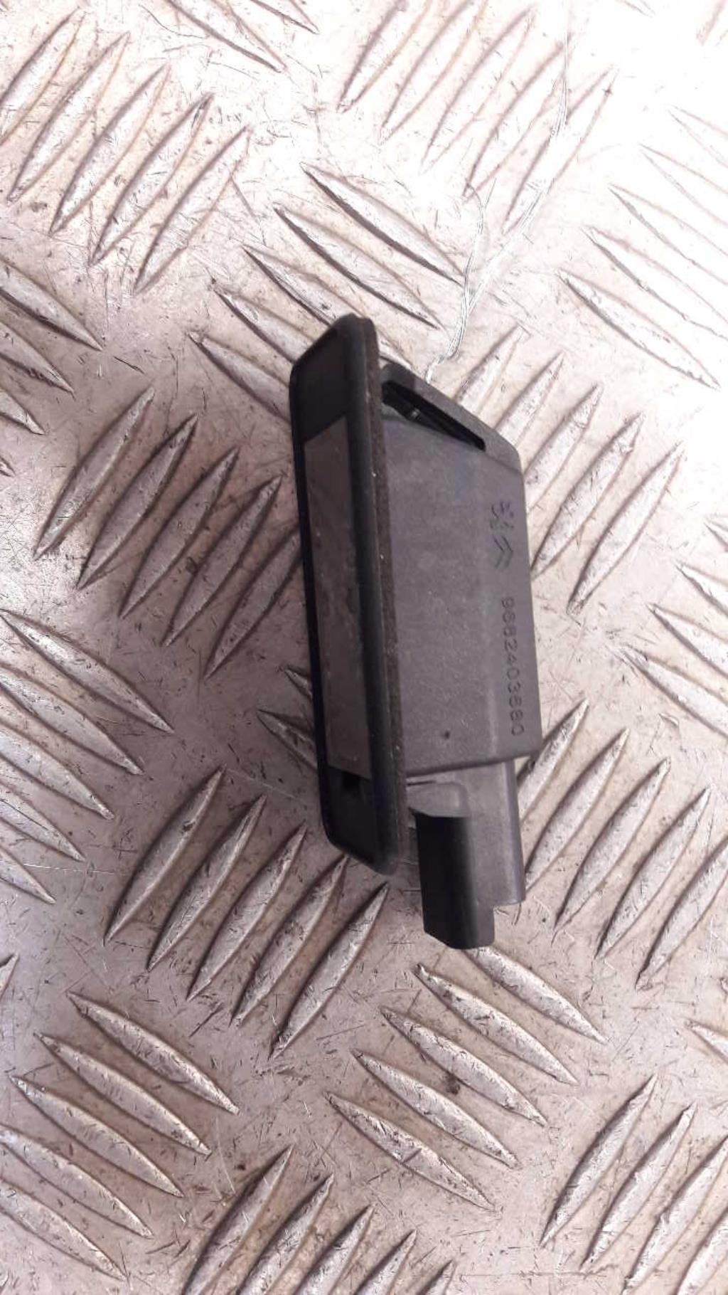 Eclairage de plaque PEUGEOT 208 1 PHASE 1 Diesel - 1