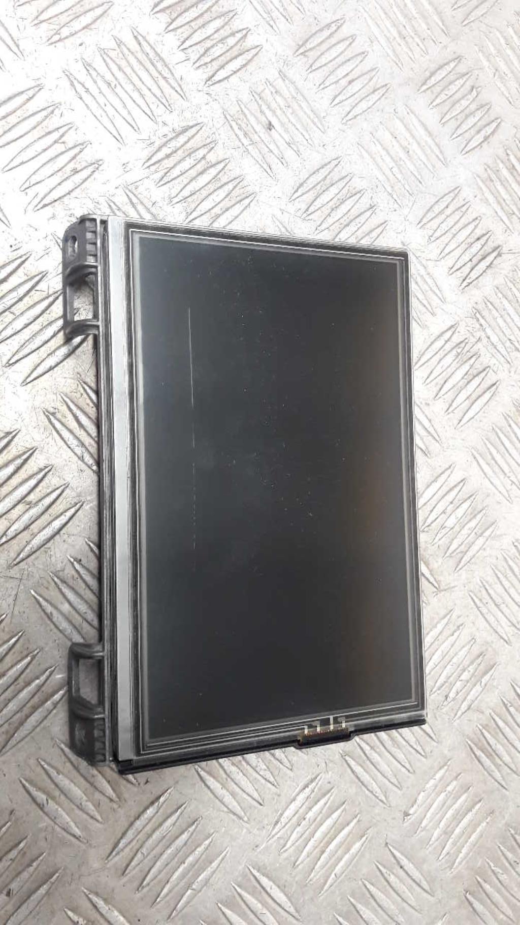 Ecran GPS PEUGEOT 208 1 PHASE 1 Diesel - 1