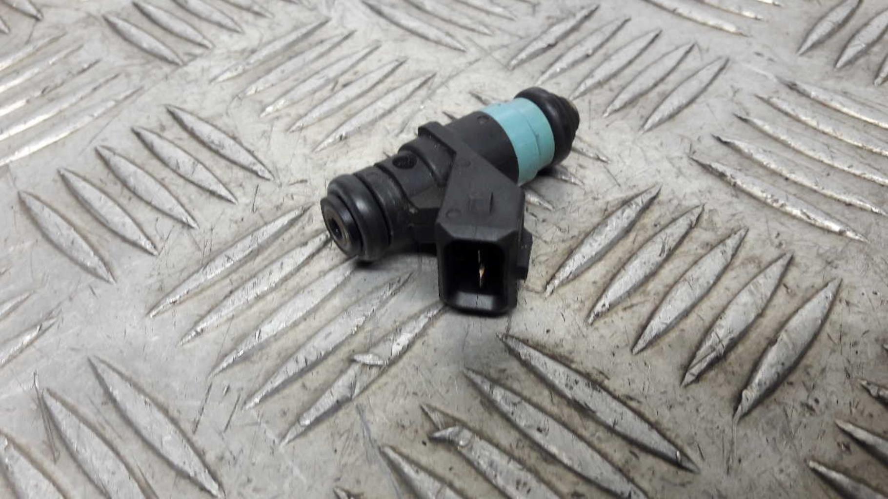 Injecteurs RENAULT CLIO 2 PHASE 2 Essence - 1